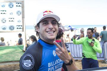 El surfista italiano, el más joven de la lista, está en el noveno lugar con 1 millón de dólares entre los 925.000 por publicidad y 127.000 en competiciones. Sponsors: Quiksilver, Red Bull, Smith, Gucci.