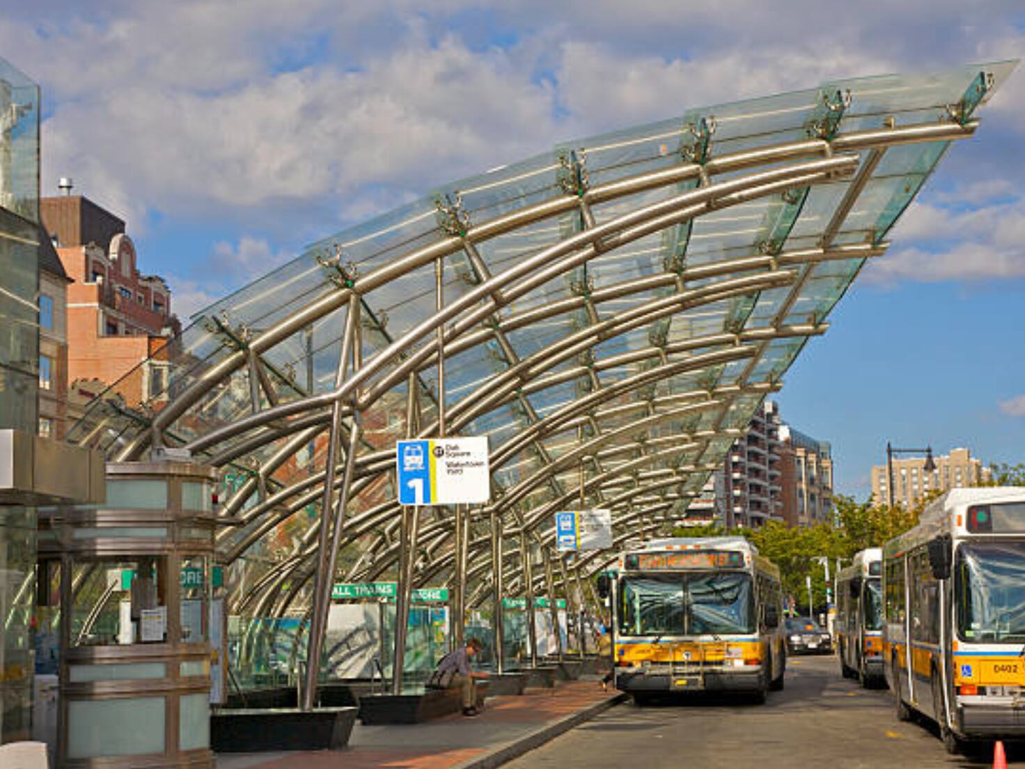 Washington Square Transit Center - Wikipedia