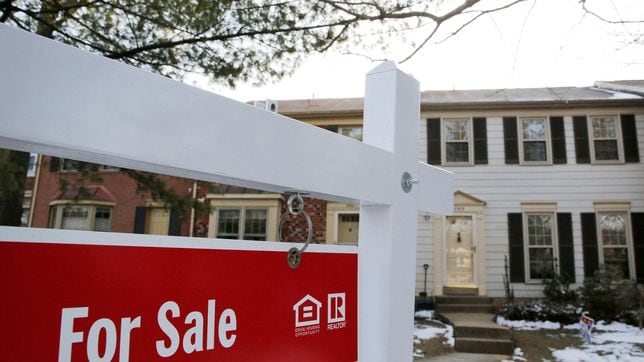 What four US cities could see real estate home prices fall in 2023?