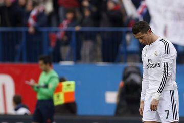 Cristiano looks dejected during Real's 4-0 defeat to Atlético in February 2015.