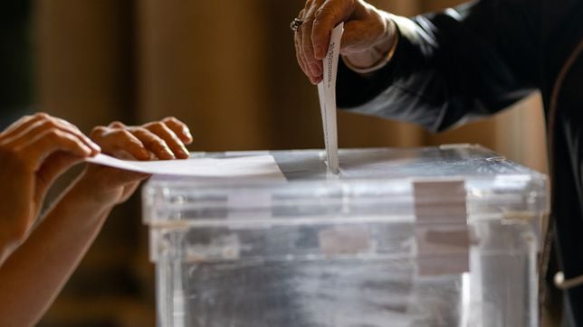 ¿Quién ganará las elecciones en Cataluña el 12-M? Los resultados de las encuestas y sondeos a pie de urna