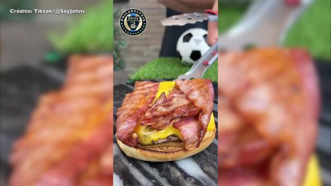 La receta que se hiciera viral de la hamburguesa vendida en el estadio de Philadelphia Union