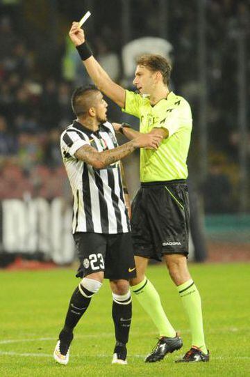 Arturo Vidal jugó desde el inicio en duelo de la Juventus ante el Napoli.