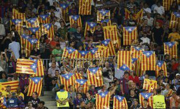 Football Soccer - FC Barcelona v Celtic - UEFA Champions League Group Stage - Group C - The Nou Camp, Barcelona, Spain - 13/9/16
Barcelona fans with 'Estelada' flags 
Reuters / Albert Gea
Livepic
EDITORIAL USE ONLY.
