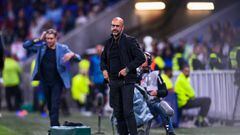 Peter BOSZ (Entraineur Lyon OL) during the Ligue 1 Uber Eats match between Lyon and Toulouse at Groupama Stadium on October 7, 2022 in Lyon, France. (Photo by Philippe Lecoeur/FEP/Icon Sport via Getty Images) - Photo by Icon sport