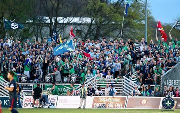 St. Louligans supporting now-defunct Saint Louis FC in 2016.