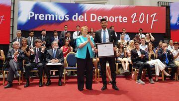 Pablo Quintanilla recibe Premio Nacional del Deporte 2016
