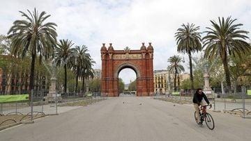 The Arc de Triomphe area of Barcelona deserted, on 24th March 2020.