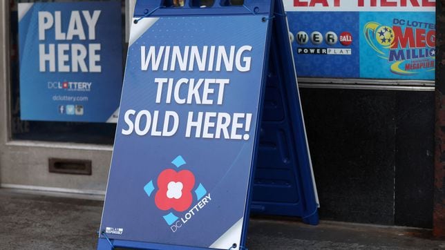 What are the most common numbers to win prizes in Powerball and Mega Millions?
