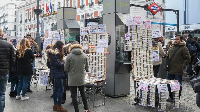 ¿Cuál es la diferencia entre aproximaciones y centenas en la Lotería de Navidad 2023?