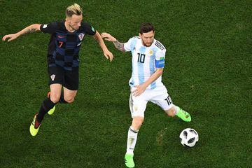 No support. Messi snuffed out against Croatia