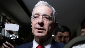 Álvaro Uribe renuncia a su curul: ¿podría salir de la investigación de la Corte?