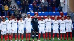 Miguel Layún tiene un triste debut con el Sevilla