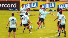 La Selección Argentina realizó su primer y único entrenamiento en Bucaramanga antes de disputar las semifinales de la Copa América Femenina ante Colombia en el estadio Alfonso López.