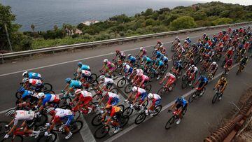 The pack rides during the 4th stage of the Giro d&#039;Italia 2020 cycling race, a 140-kilometer route between Catania and Villafranca Tirrena, Sicily, on October 6, 2020. (Photo by Luca Bettini / AFP)