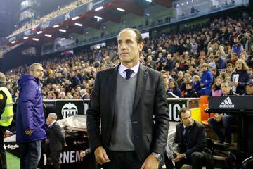 El entrenador español volvió al rescate del Valencia en 2015 en lo que sería su tercera etapa. Dirigió 2 partidos entre la salida de Nuno y la contratación de Gary Neville.