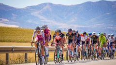 Imagen de una etapa de la Vuelta Ciclista Junior a la Ribera del Duero.