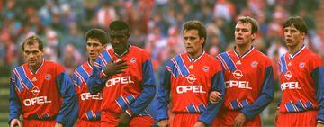 El Tren Valencia no solo es el primer campeón en Alemania, sino que con el título de la liga de 1993/1994 con Bayern Múnich se convirtió en el primer jugador colombiano en ganar un título liguero en Europa.