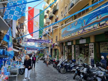 The preparations for the party are well underway in Naples.