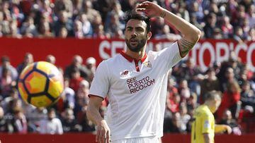 Sevilla-Athletic team news: Iborra and Vietto start for hosts