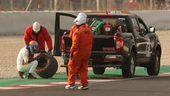 Test día 1: una tuerca deja tirado a Fernando Alonso en Barcelona
