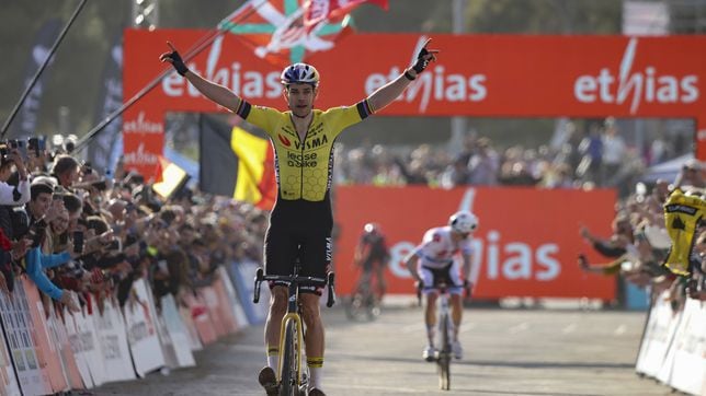 Van Aert se redime en Benidorm, Van der Poel se cae y Orts acaba octavo