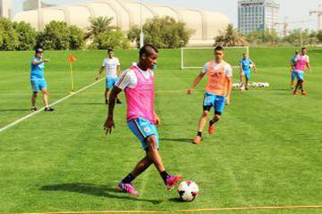 La selección tuvo su primera práctica en Abu Dabi