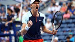NEW YORK, NEW YORK - AUGUST 30: Jannik Sinner of Italy celebrates after defeating Daniel Altmaier of Germany in their Men's Singles First Round match on Day Two of the 2022 US Open at USTA Billie Jean King National Tennis Center on August 30, 2022 in the Flushing neighborhood of the Queens borough of New York City.   Elsa/Getty Images/AFP
== FOR NEWSPAPERS, INTERNET, TELCOS & TELEVISION USE ONLY ==