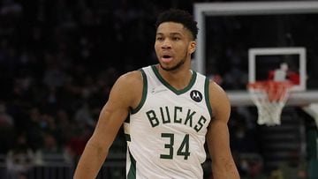 Giannis after Bucks bounce back: "People are coming for us"