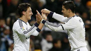 Magical moments | Özil and Ronaldo