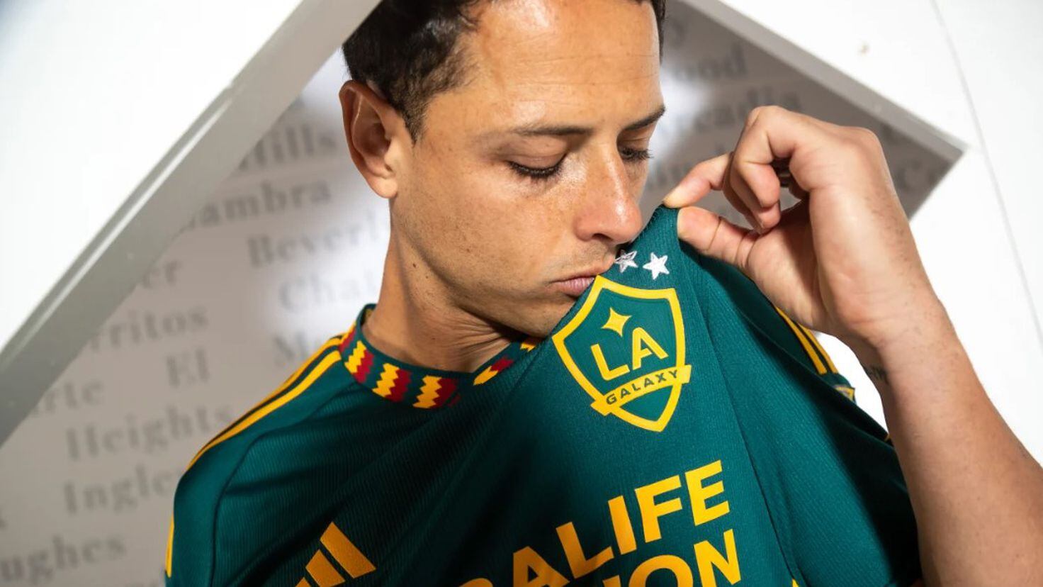 Javier Chicharito Hernandez returning to LA Galaxy as Designated