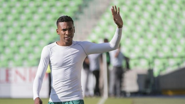Santos Laguna rescindió contrato de Ayrton Preciado
