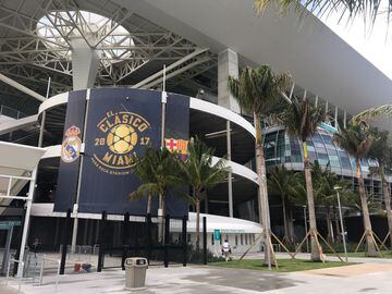 Hard Rock Stadium on X: From El Clásico to Clásico del Pacífico to  international friendlies, we've hosted numerous world-class international  ⚽️ matches! Miami is ready to welcome the 