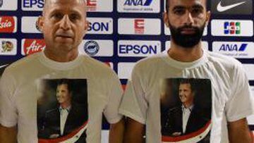 Fajr Ibrahim (a la izquierda) manifest&oacute; su apoyo al presidente sirio Bashar El-Assad en conferencia de prensa.