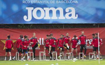 "Dos mojitos, por favor" are the words that will be going through the minds of the 22 players on the pitch at RCD Espanyol stadium at kick-off this evening with holiday destinations more of a concern than points on the pitch with both sides securing safet