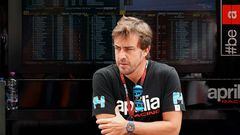 Alonso en el muro de Aprilia del Red Bull Ring.