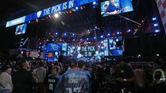 Los fans de los Tennessee Titans durante el NFL Draft en Nashville, Tennessee.