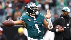 PHILADELPHIA, PENNSYLVANIA - DECEMBER 31: Jalen Hurts #1 of the Philadelphia Eagles warms up before the game against the Arizona Cardinals at Lincoln Financial Field on December 31, 2023 in Philadelphia, Pennsylvania.   Tim Nwachukwu/Getty Images/AFP (Photo by Tim Nwachukwu / GETTY IMAGES NORTH AMERICA / Getty Images via AFP)