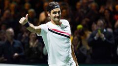 Federer se pasea ante Dimitrov y afianza el número uno