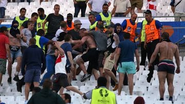 MARSEILLE, FRANCE - JUNE 11:  Fans clash after the UEFA EURO 2016 Group B match between England and Russia at Stade Velodrome on June 11, 2016 in Marseille, France.  (Photo by Alex Livesey/Getty Images)