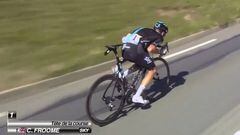 Chris Froome, en pleno descenso del Peyresourde durante la octava etapa del Tour de Francia con final en Bagneres de Luchon.