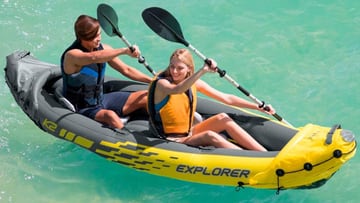 Este kayak hinchable para dos personas es resistente, ligero y estable (y arrasa en Amazon)