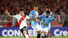 Soccer Football - Copa Libertadores - Group D - River Plate v Sporting Cristal - Estadio Monumental, Buenos Aires, Argentina - April 19, 2023 River Plate's Jose Paradela in action with Sporting Cristal's Leandro Sosa REUTERS/Matias Baglietto