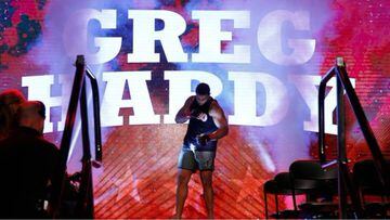 Greg Hardy, de ala defensiva de la NFL a peleador de MMA