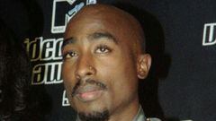 La policía de Las Vegas arrestó a un hombre en relación con el asesinato del rapero Tupac Shakur, según un reporte de Associated Press.