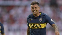 El volante colombiano Edwin Cardona celebrando un gol con Boca Juniors
