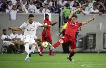 Luka Jović in action on his Real Madrid debut against Bayern Munich.