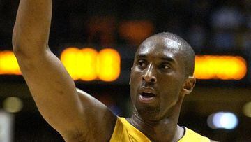 Puesto 13 del draft 1996 - Seleccionado por Charlotte Hornets y traspasado a Los Angeles Lakers - Estadísticas en su carrera: 25 puntos, 5,2 rebotes y 4,7 asistencias en 20 temporadas.
Aquí entramos en otro tipo de terreno. Si bien para los Lakers fue un 