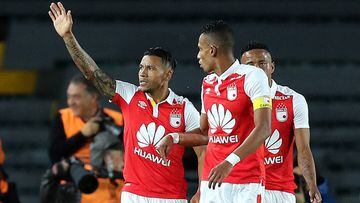Wilson Morelo festeja el gol ante Santiago Wanderers.
