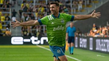 MLS: Seattle Sounders seal play-off place, New York Red Bulls keep hopes alive